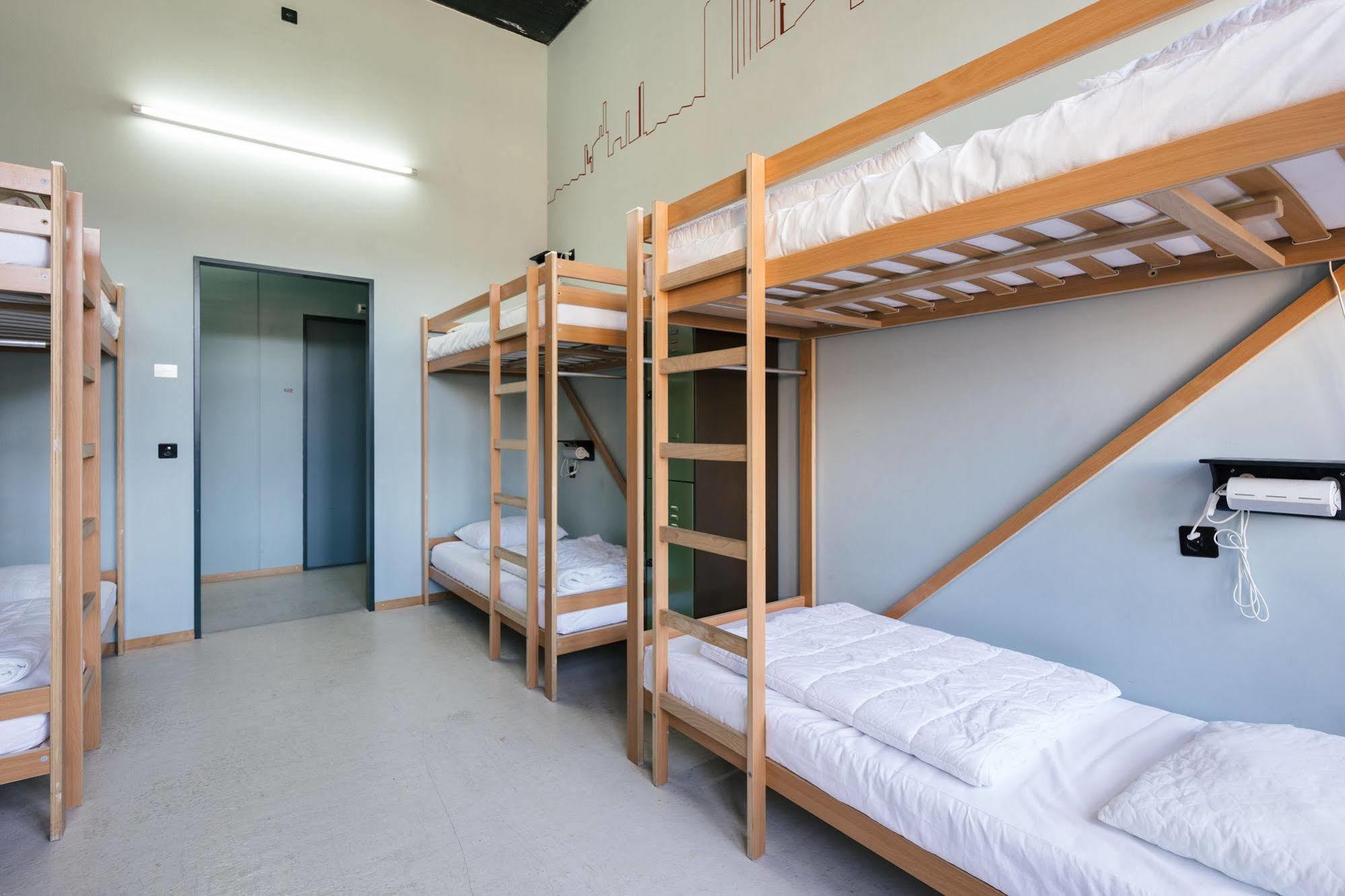 Depot 195 - Hostel วินเทอร์ทัวร์ ภายนอก รูปภาพ